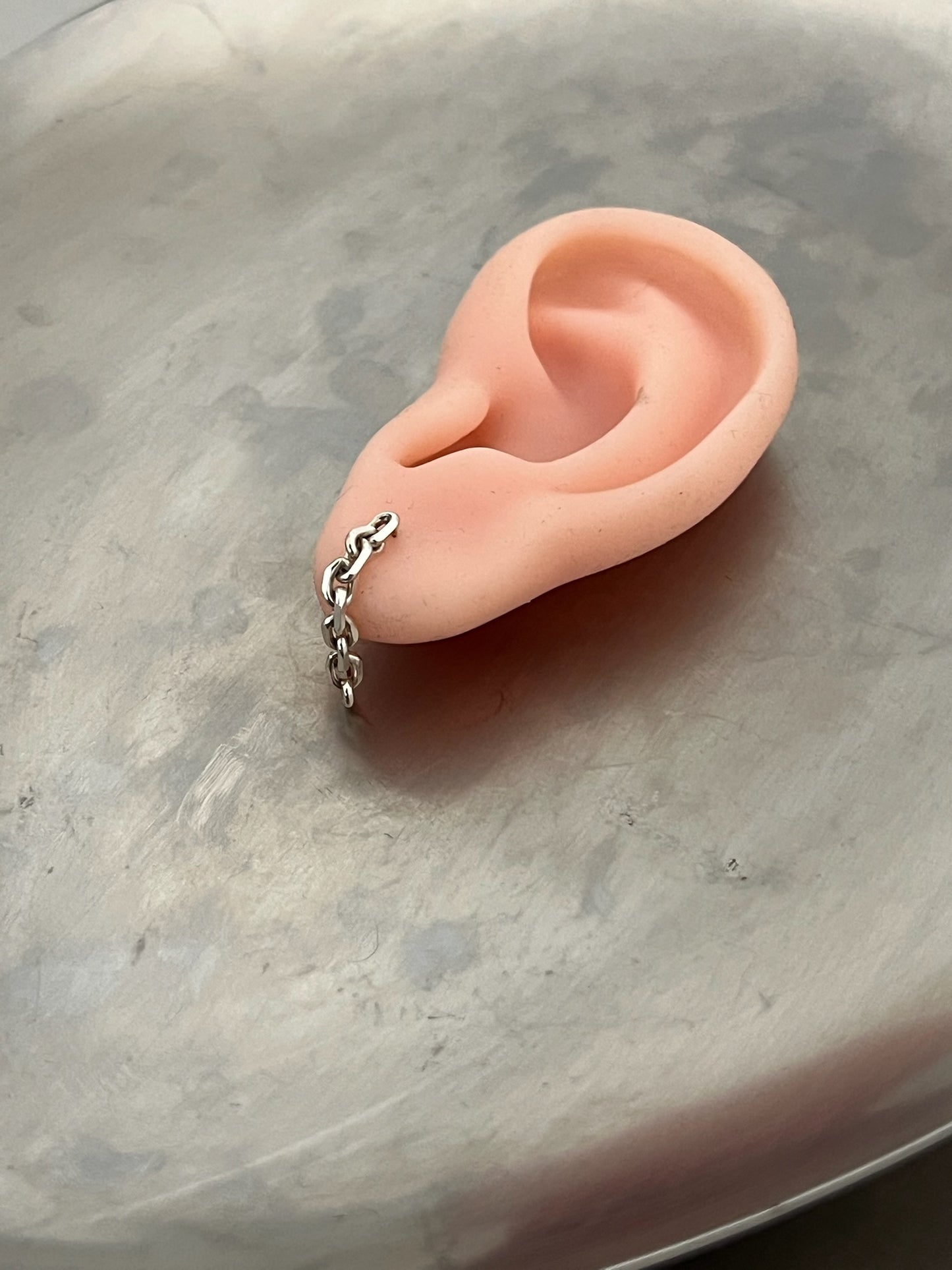 DIAMOND LINK SILVER EARRING
