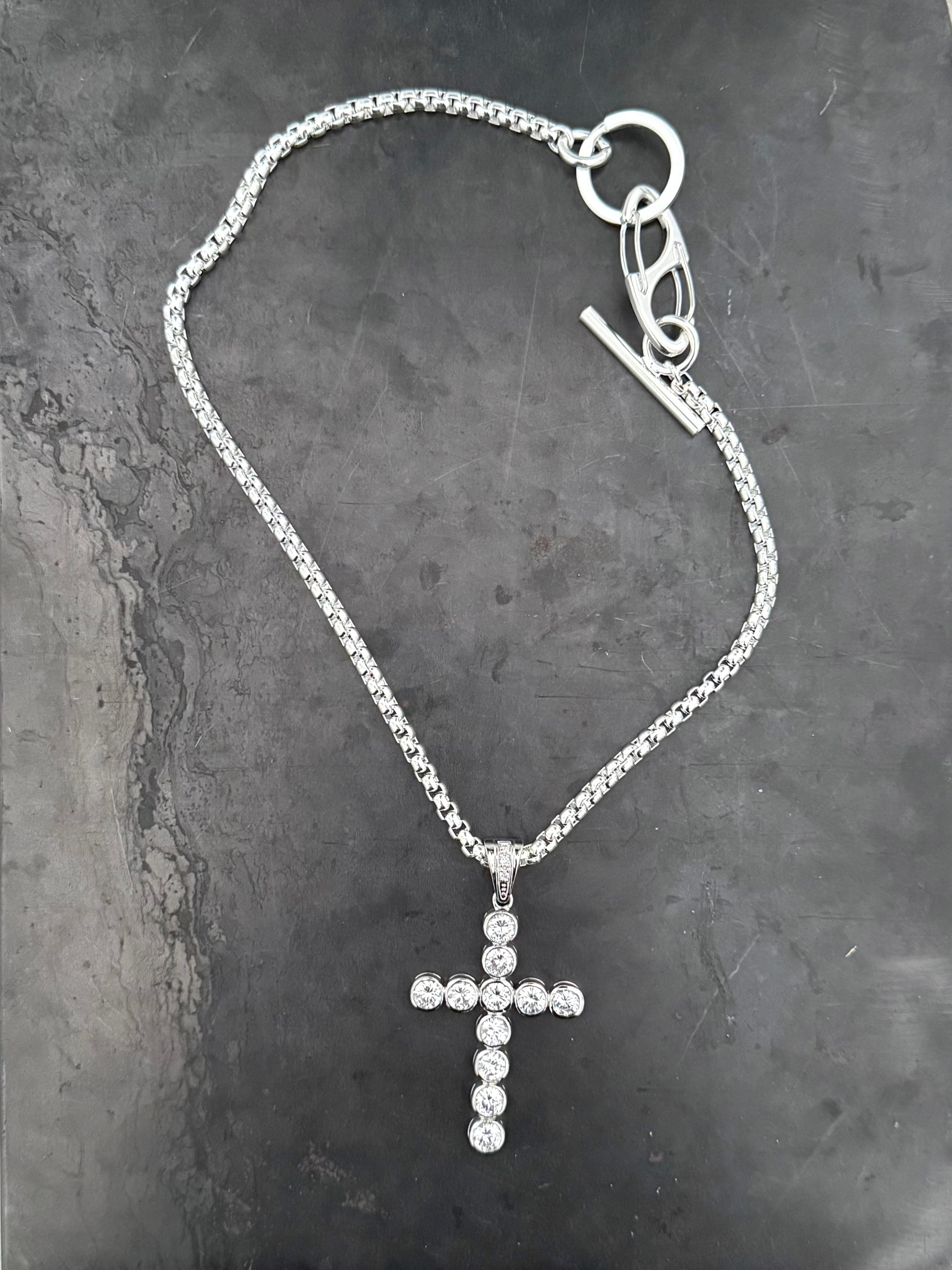 1-OF-1 ARI CROSS NECKLACE