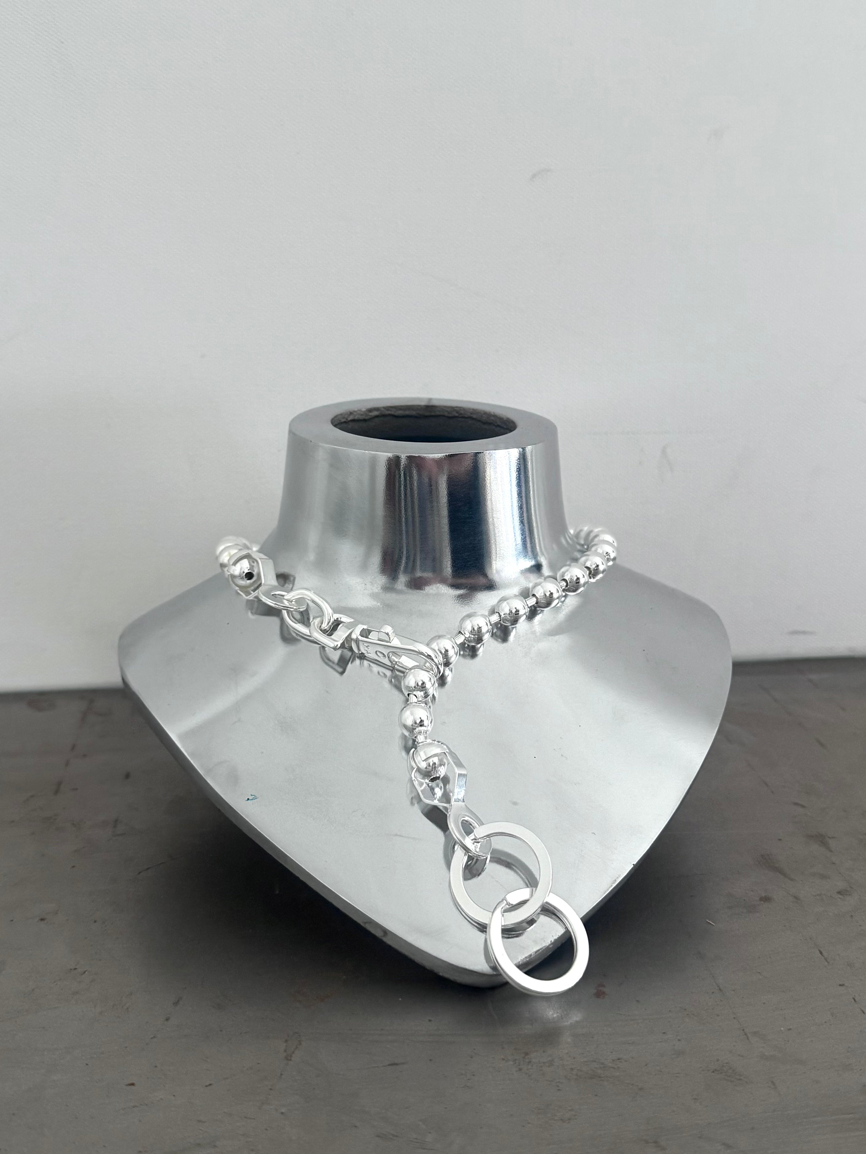 BALL CHOKER