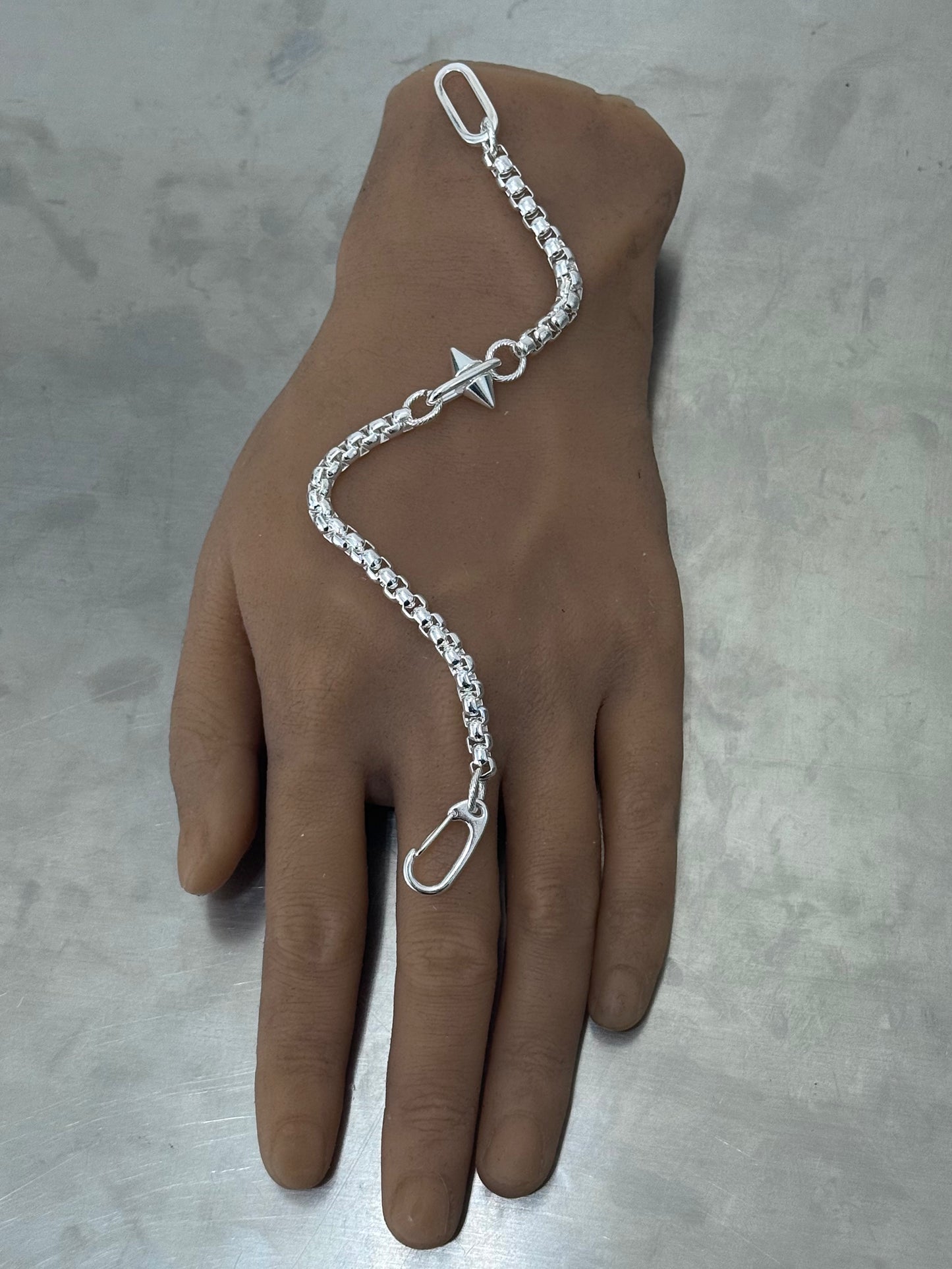 LICHI SPIKE BRACELET
