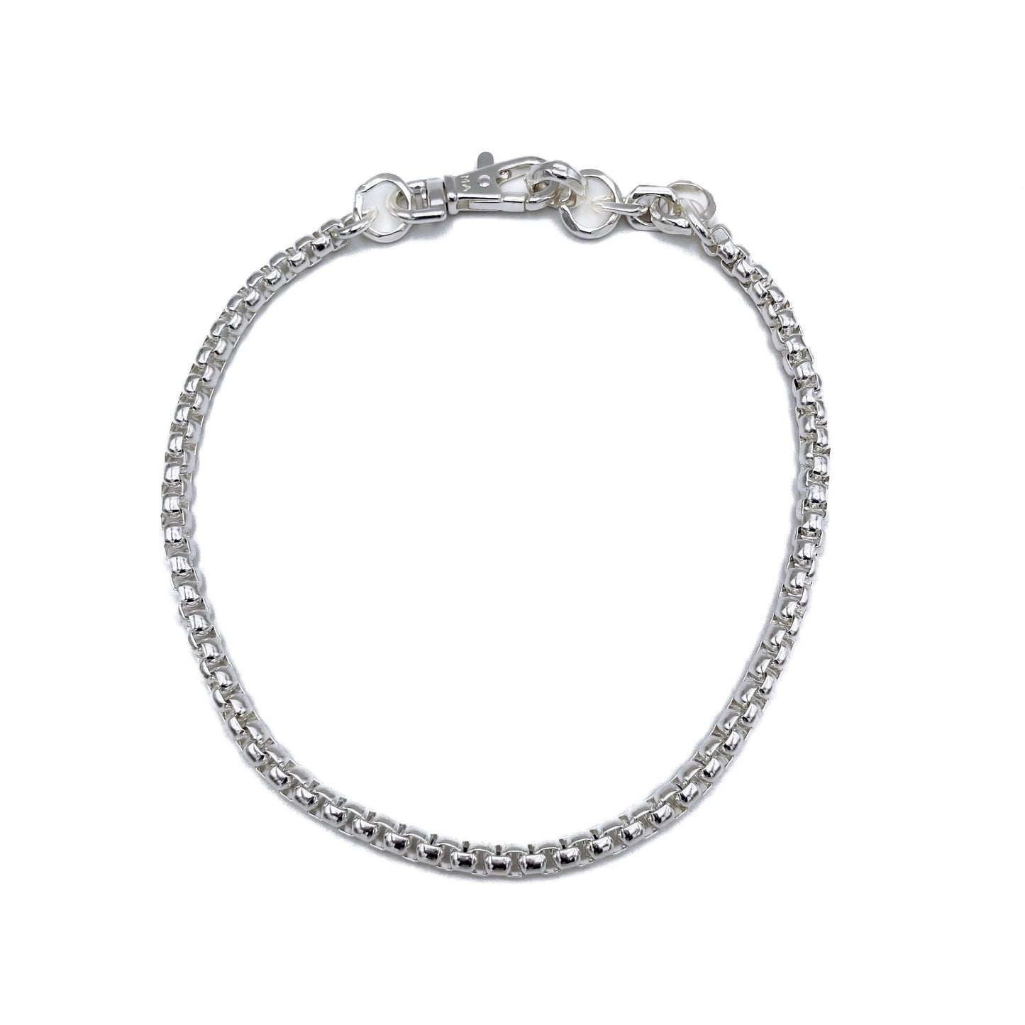 SERIS BOXER NECKLACE