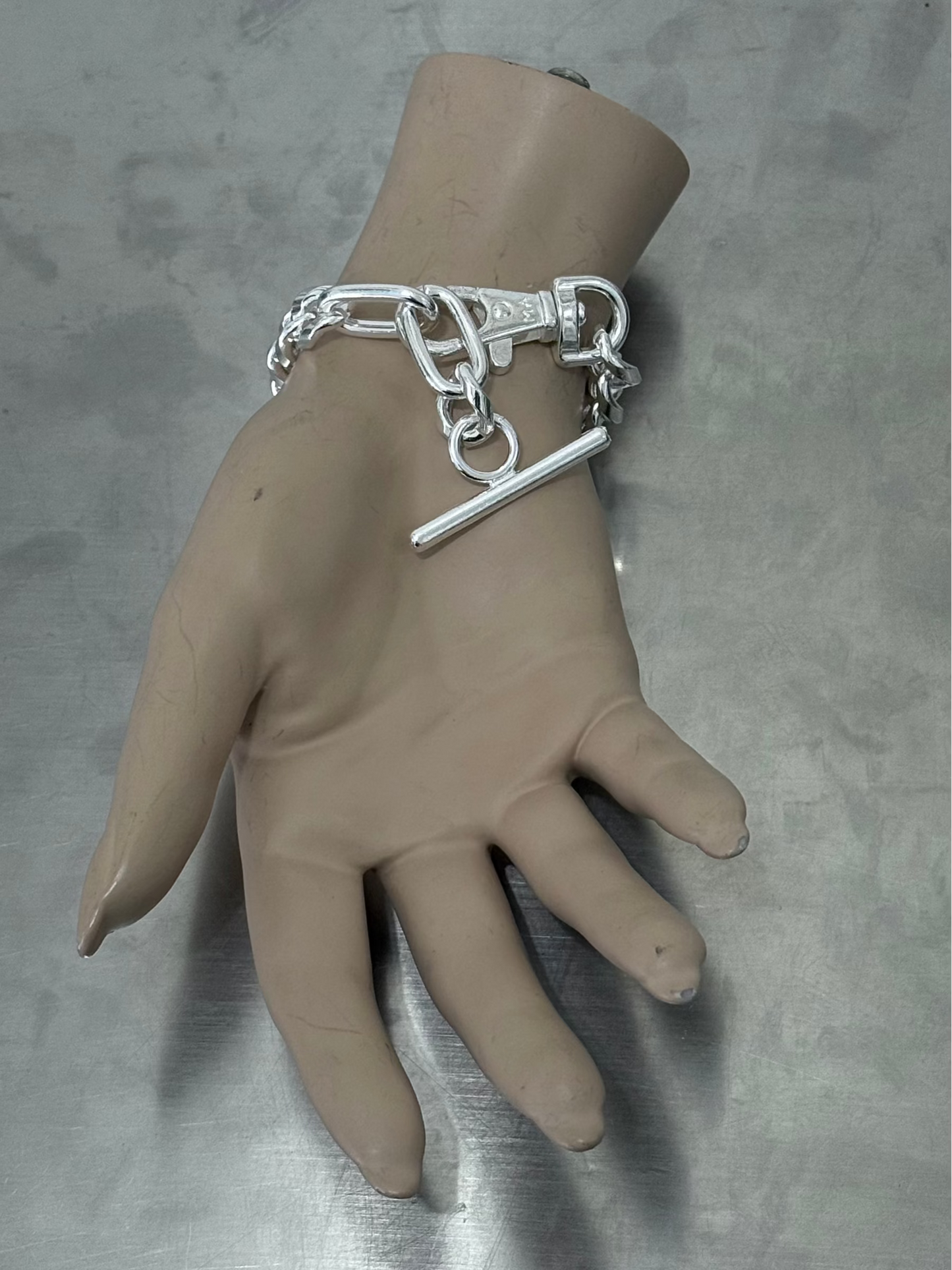 TOMMI CURB BRACELET