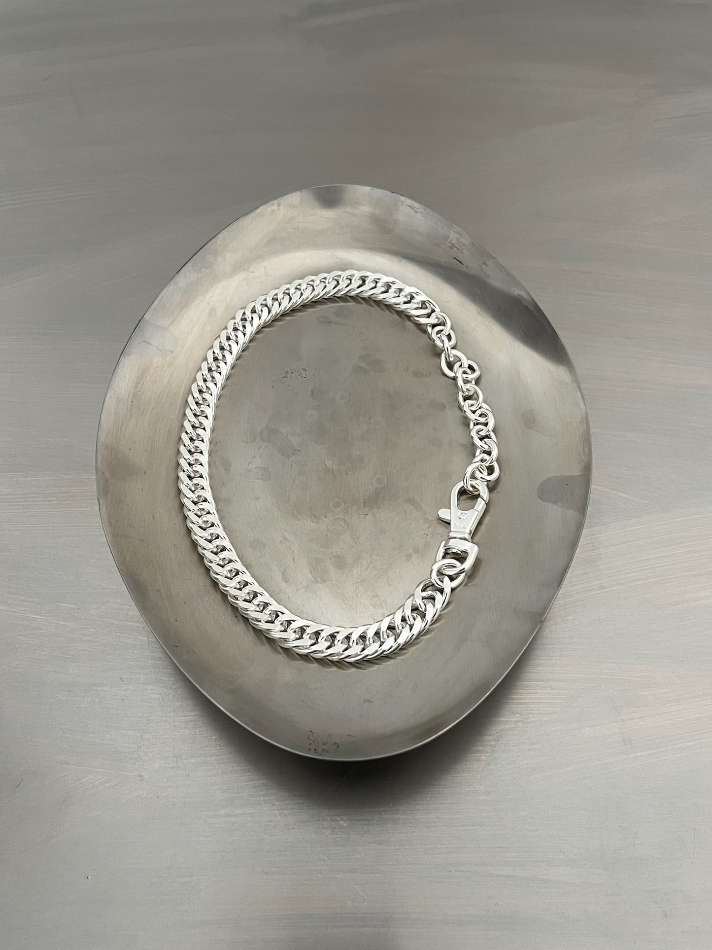 TWIGGI ADJUSTABLE NECKLACE