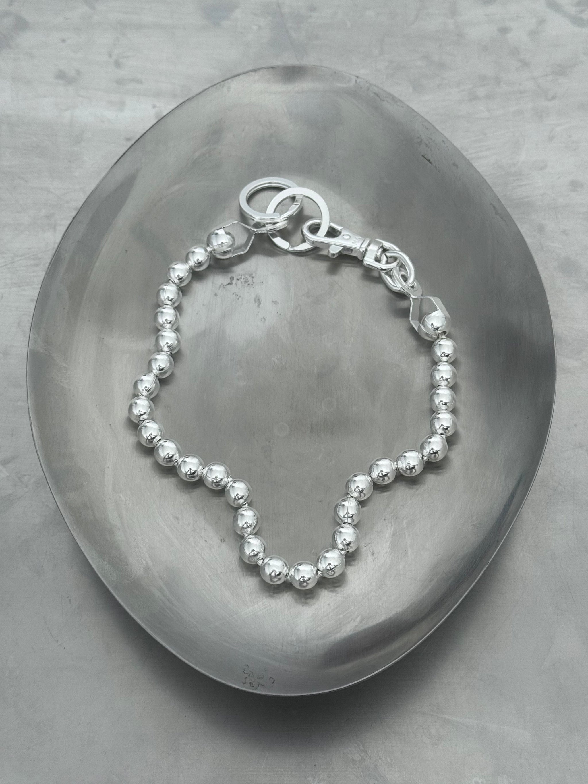BALL CHOKER