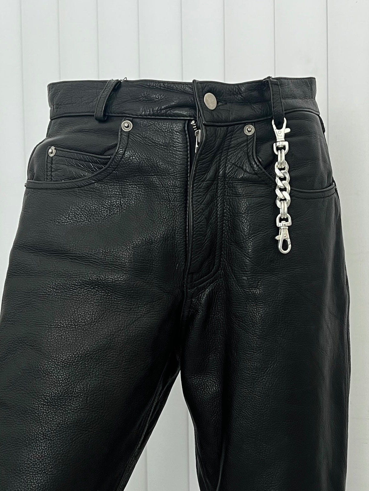 TRAVIS CUBAN KEYCHAIN