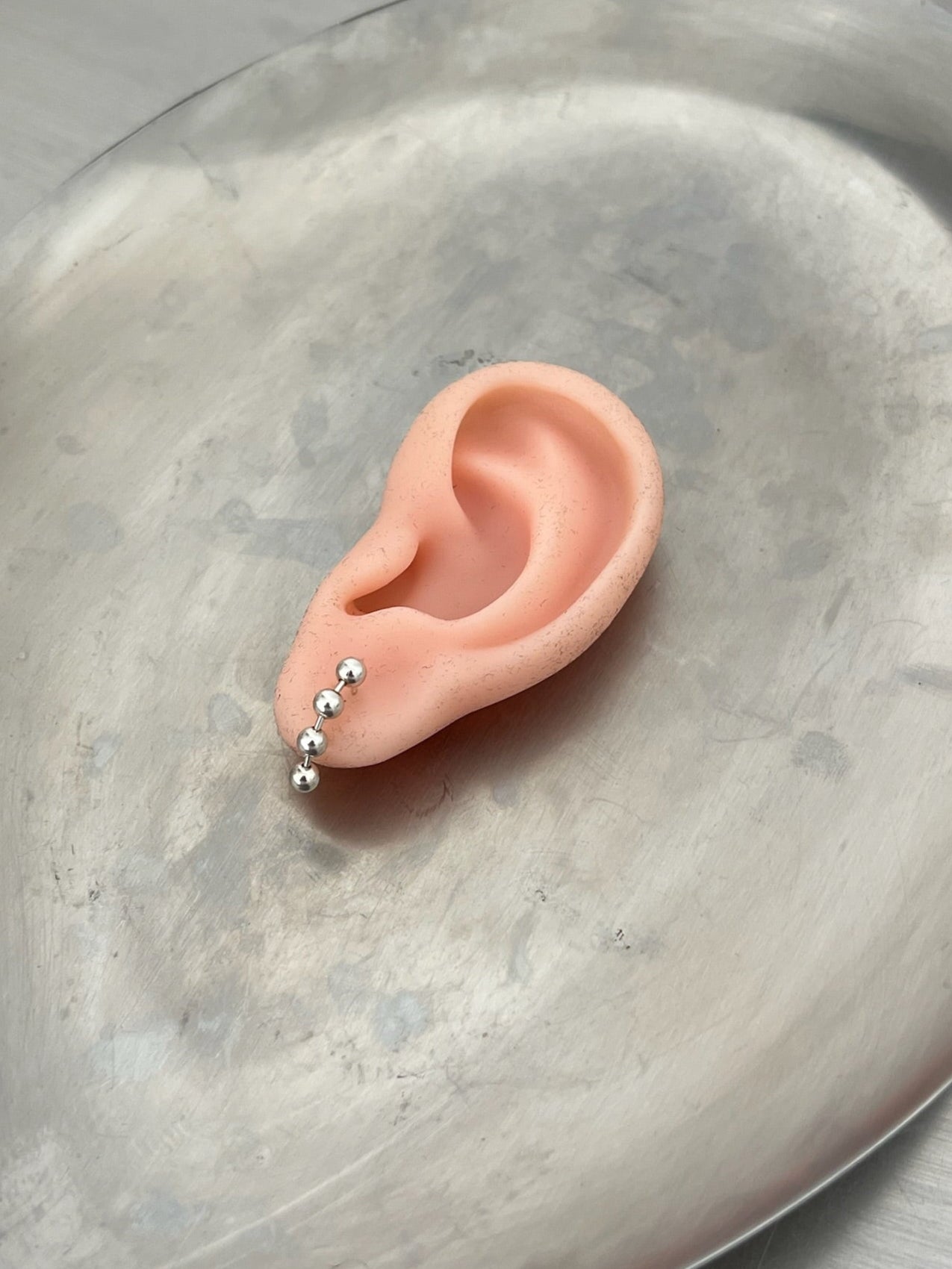 PEGGY BALL SILVER EARRING
