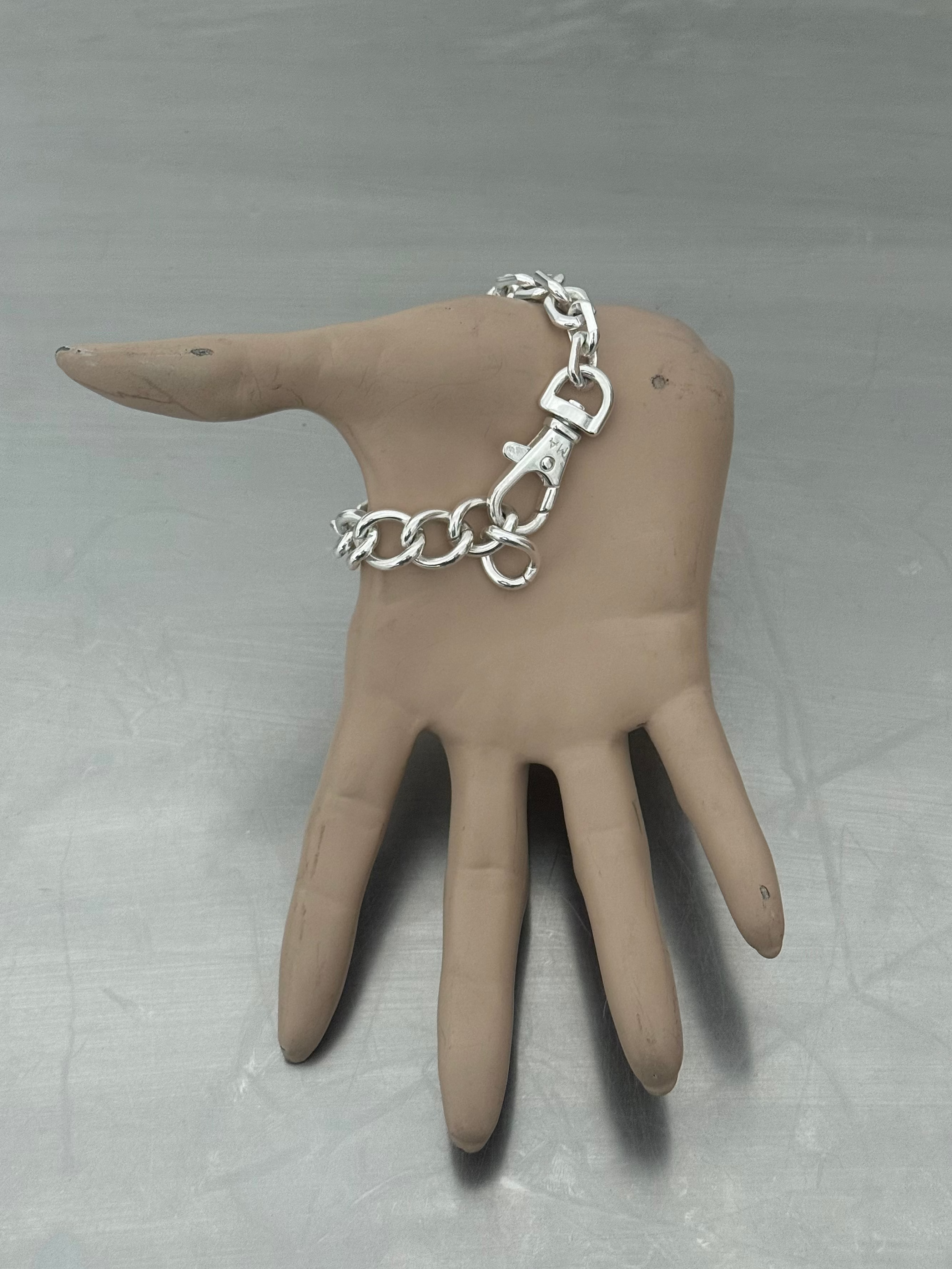 LONE DIAMOND LINK BRACELET