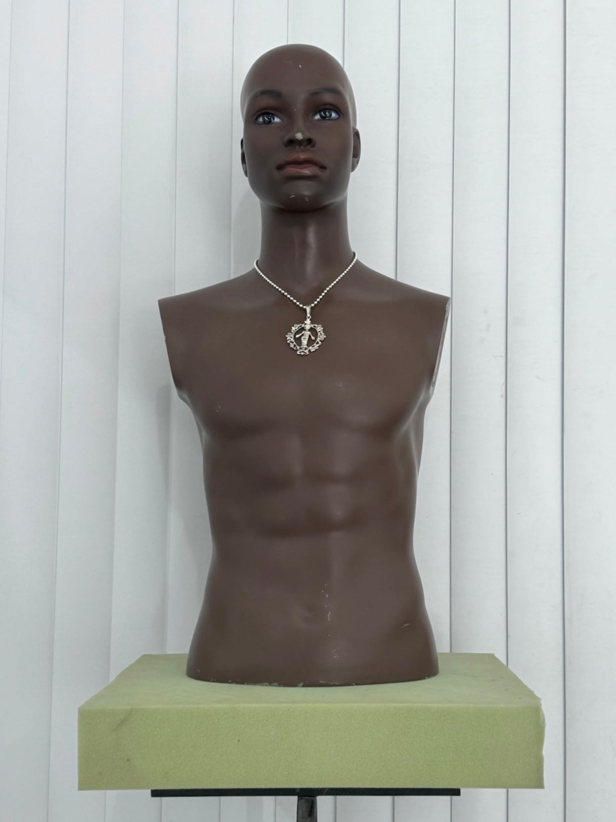 RAINA PENDANT