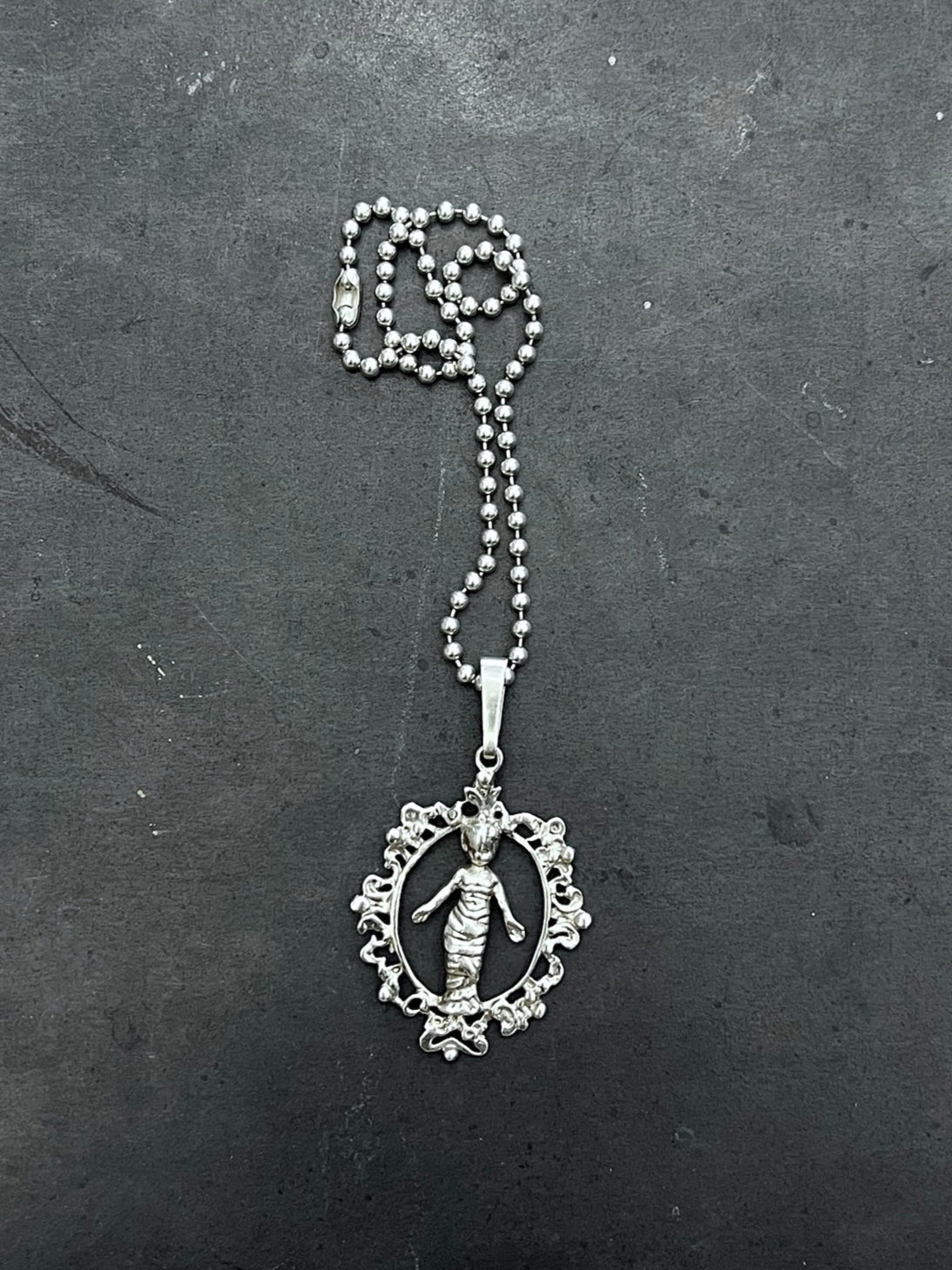 RAINA PENDANT