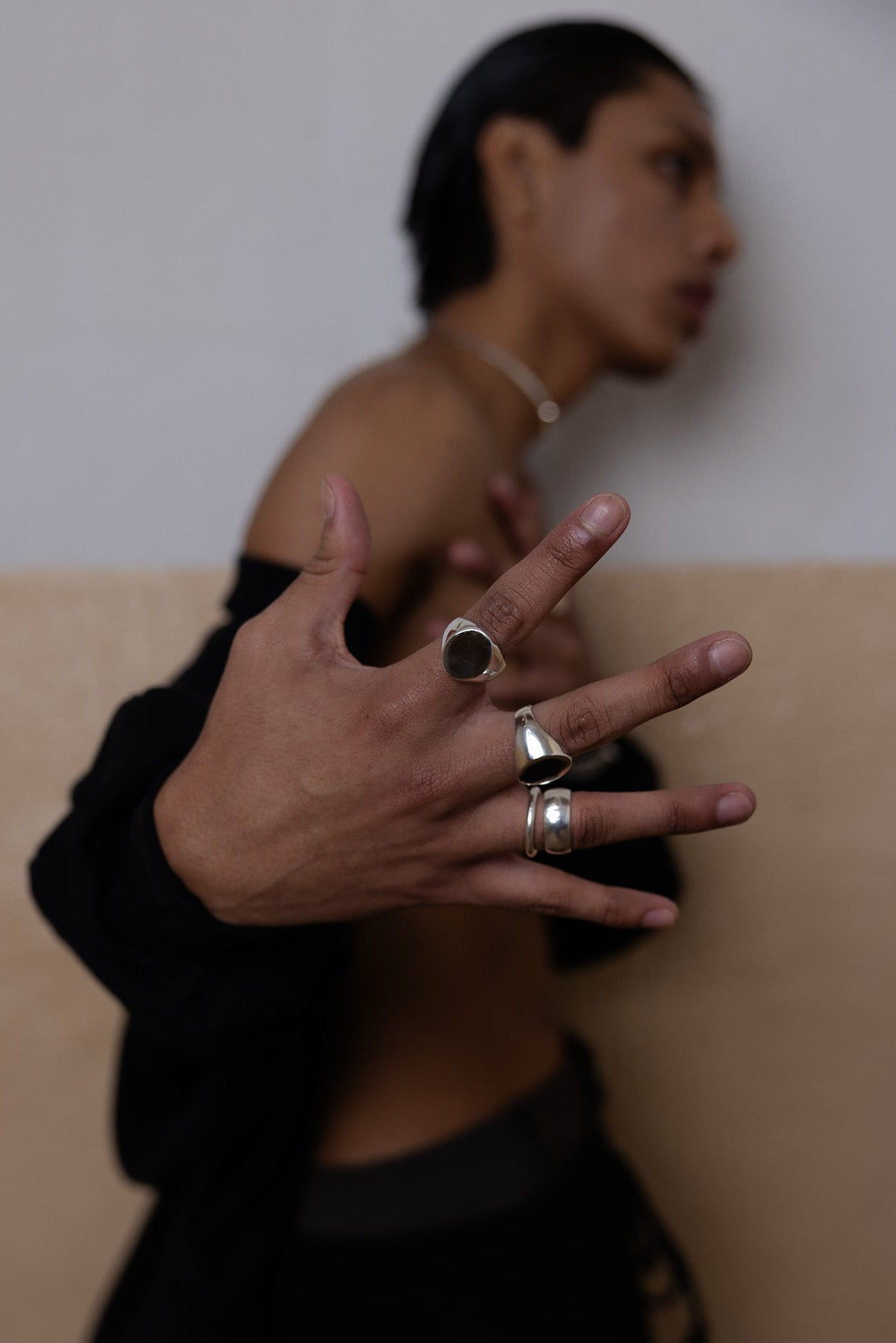 OVAL SIGNET RING