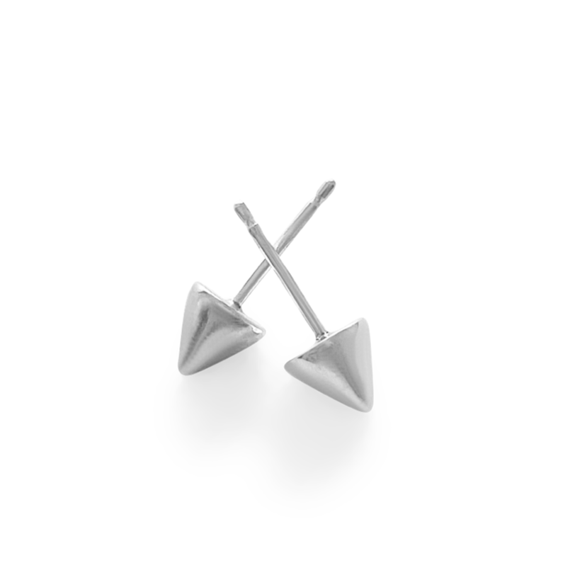 CONE SPIKE STUD