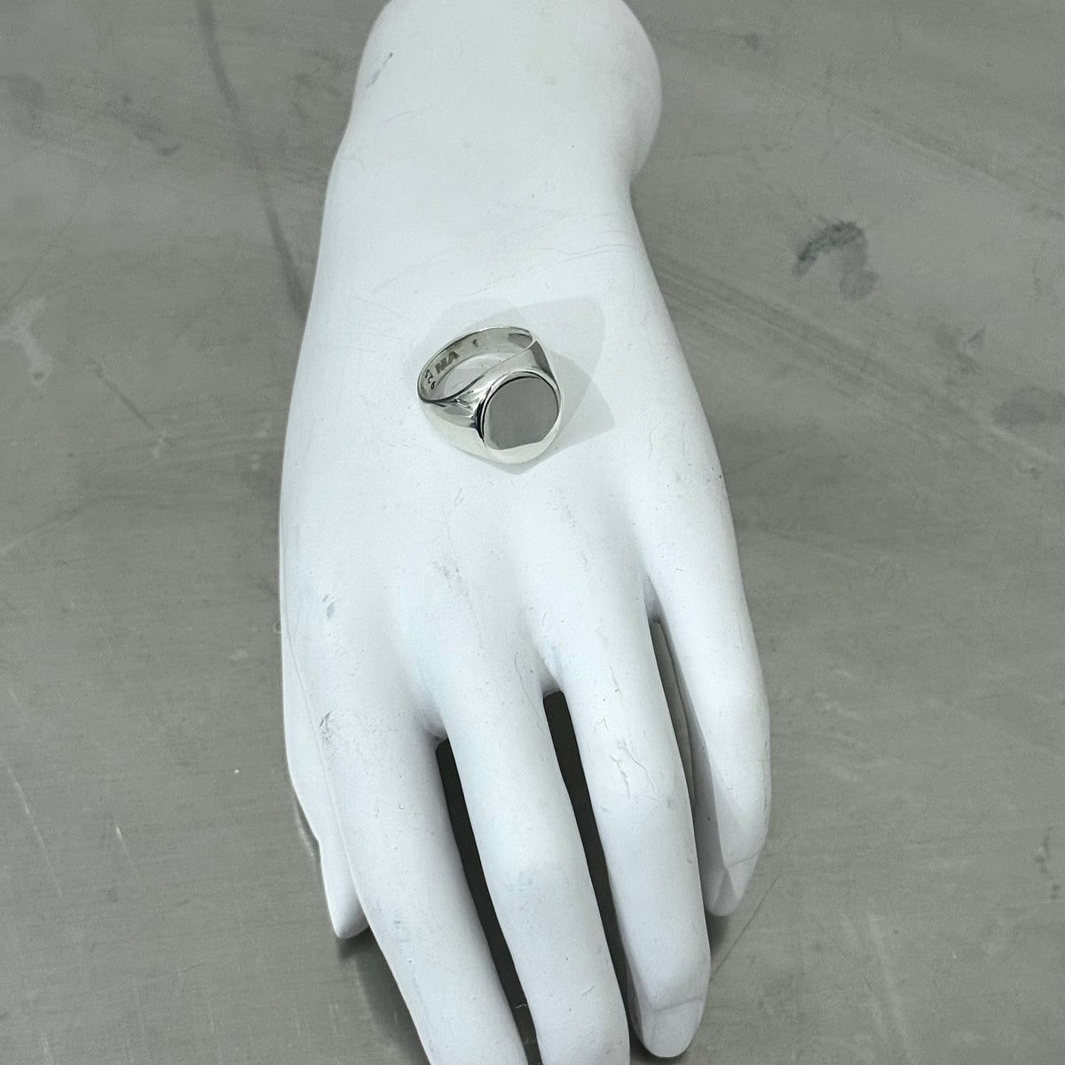 OVY Silver Signet Ring 13号 OVAL SIGNET RING | MARTINE ALI