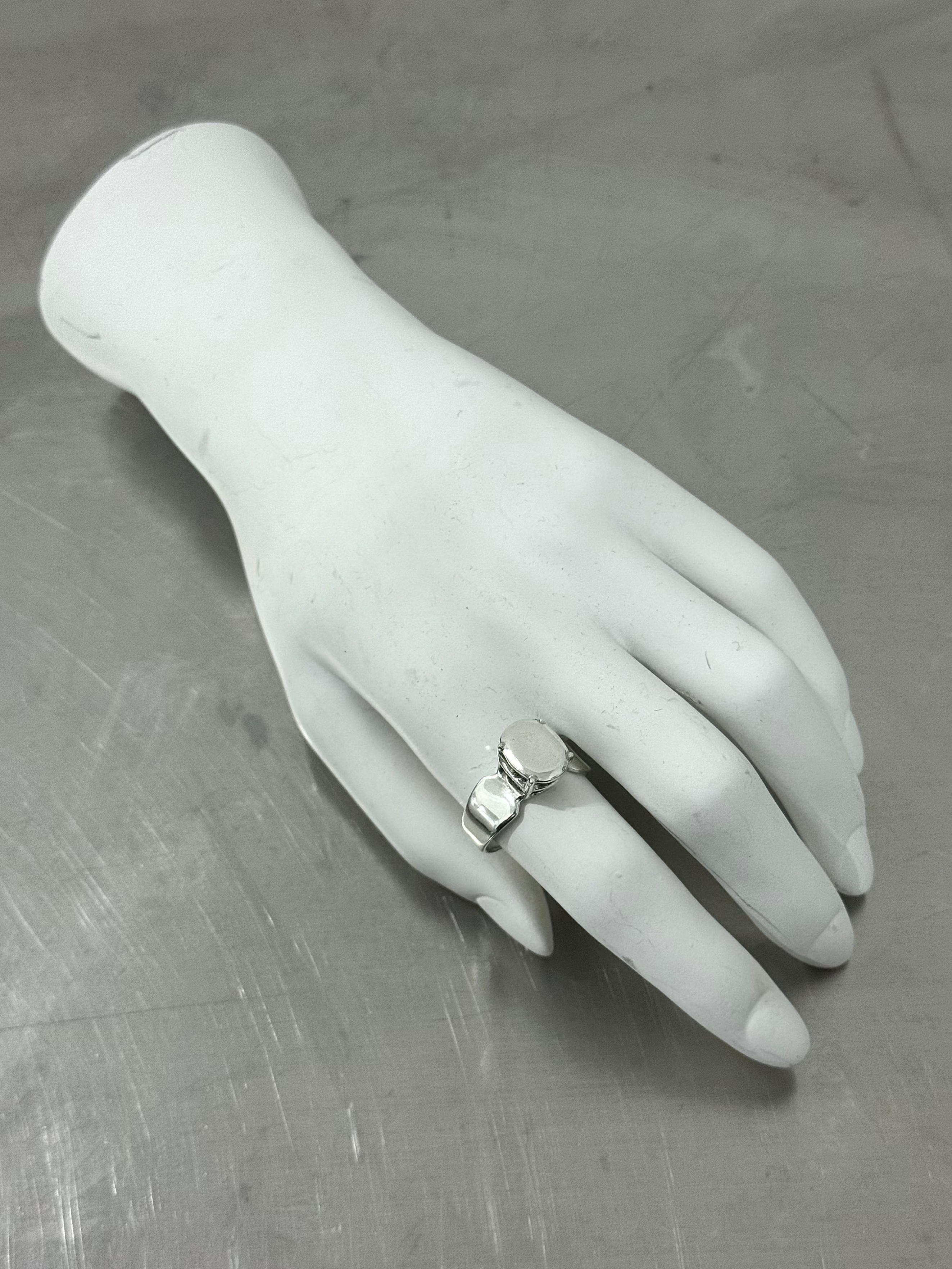 SILVER STONE RING