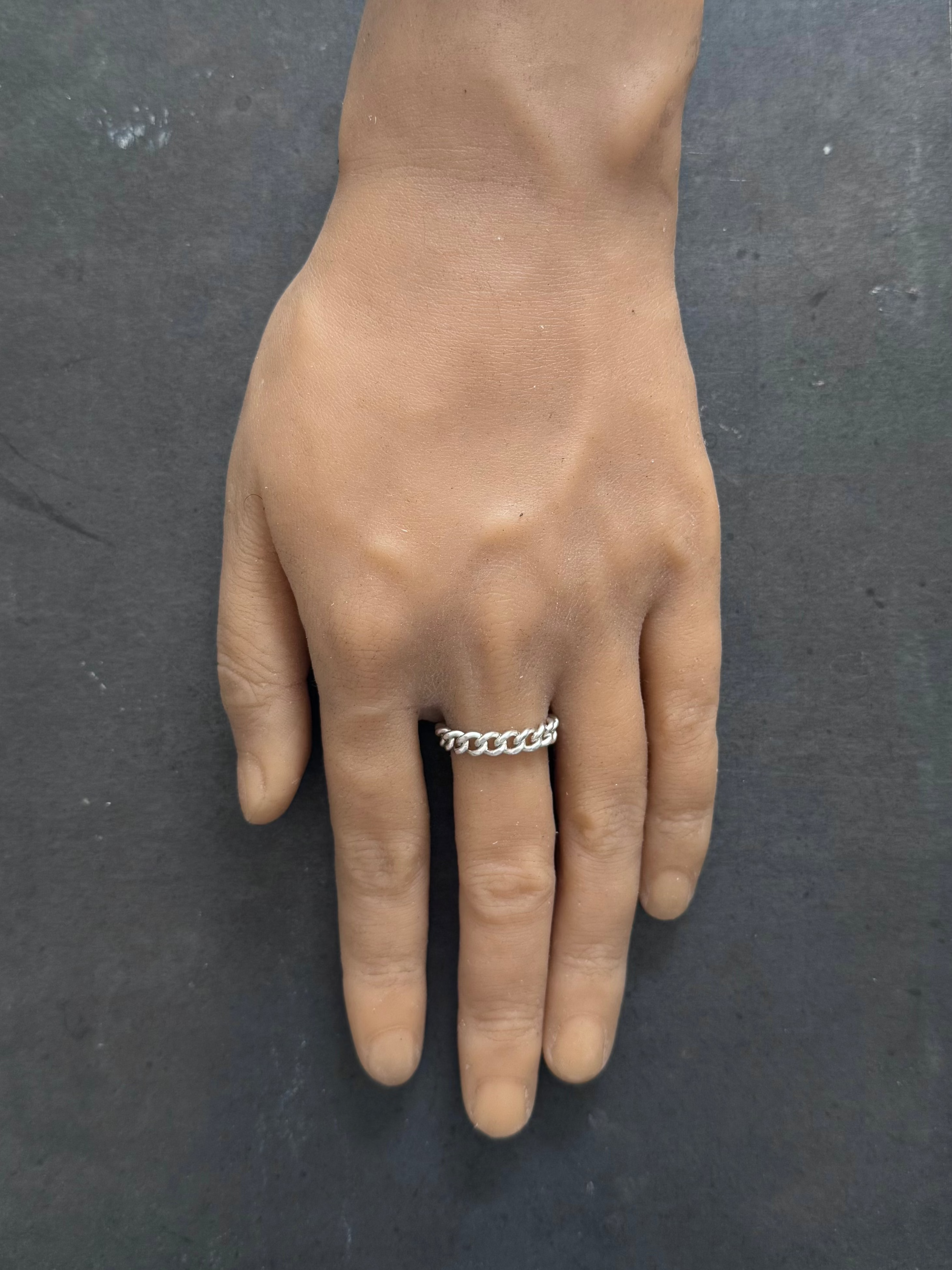 DAVE CURB SILVER CHAIN RING
