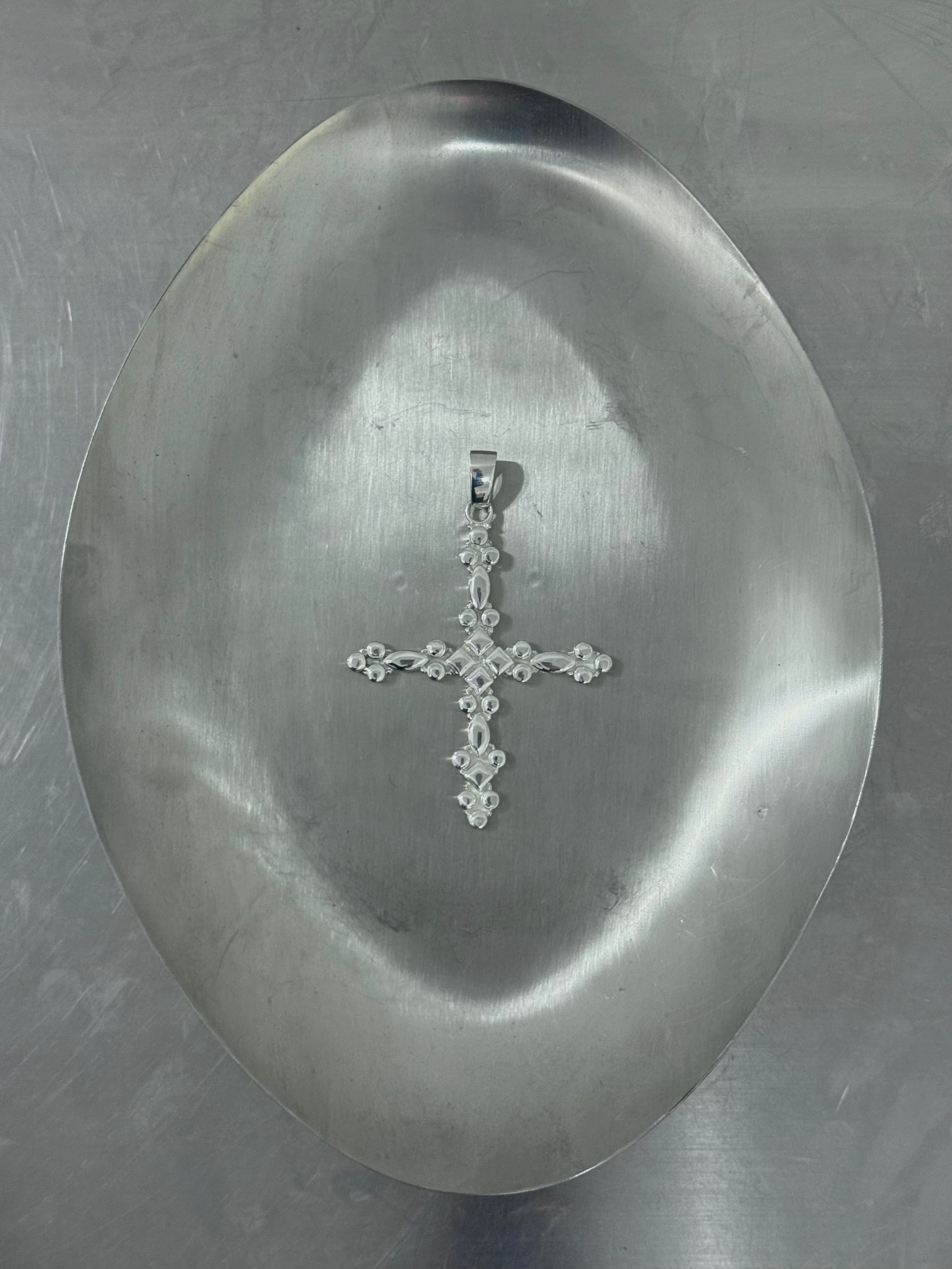XL SILVER STONE CROSS PENDANT