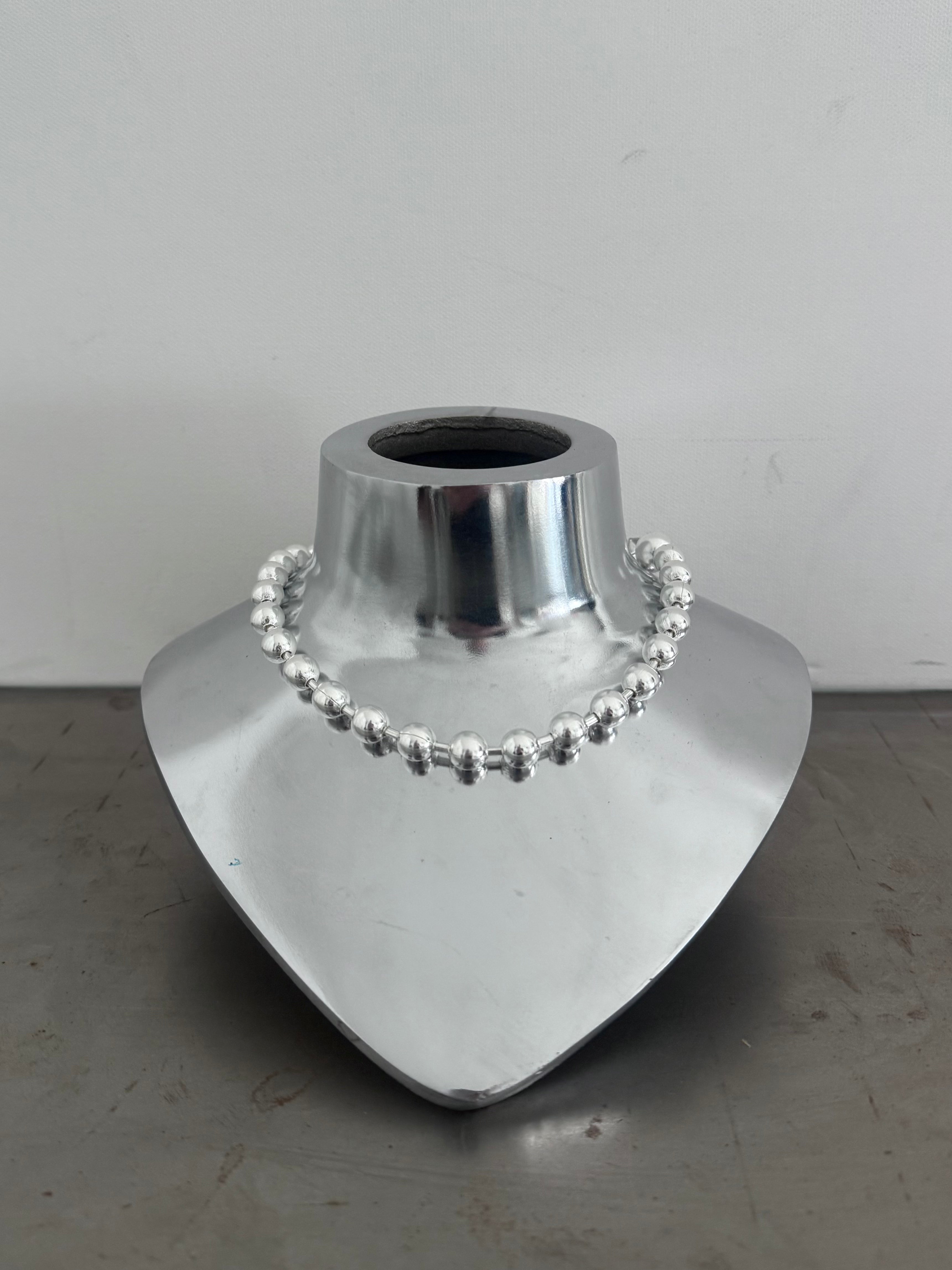 BALL CHOKER