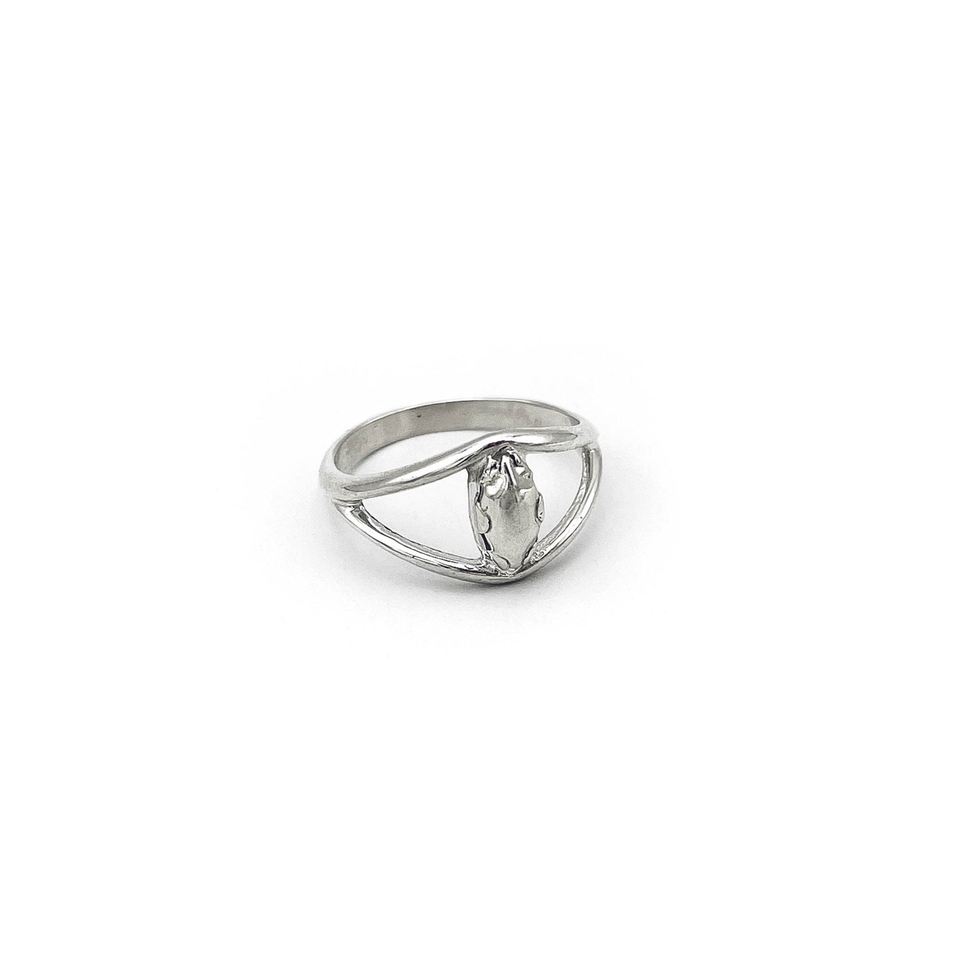 Stackable multi-band ring in sterling silver. flats