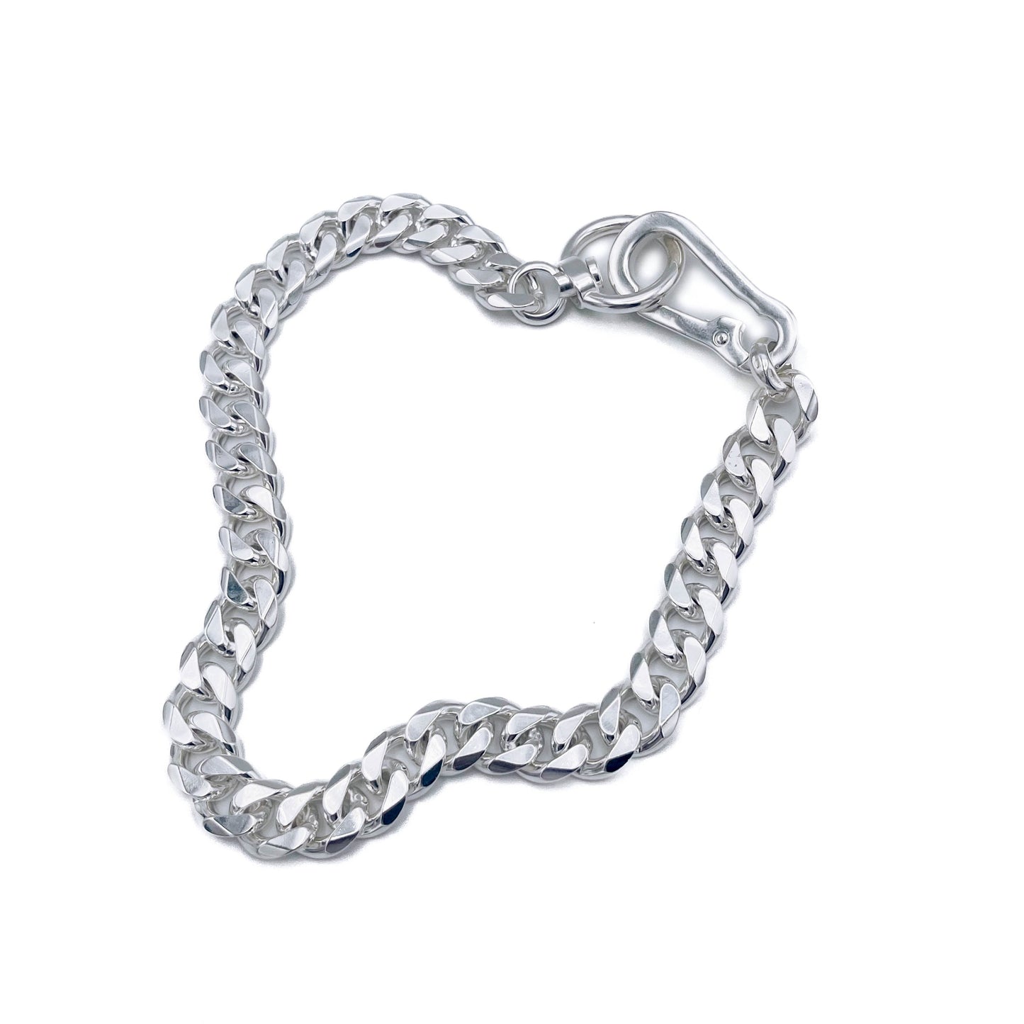 Classic Cuban link design with a hefty profile .