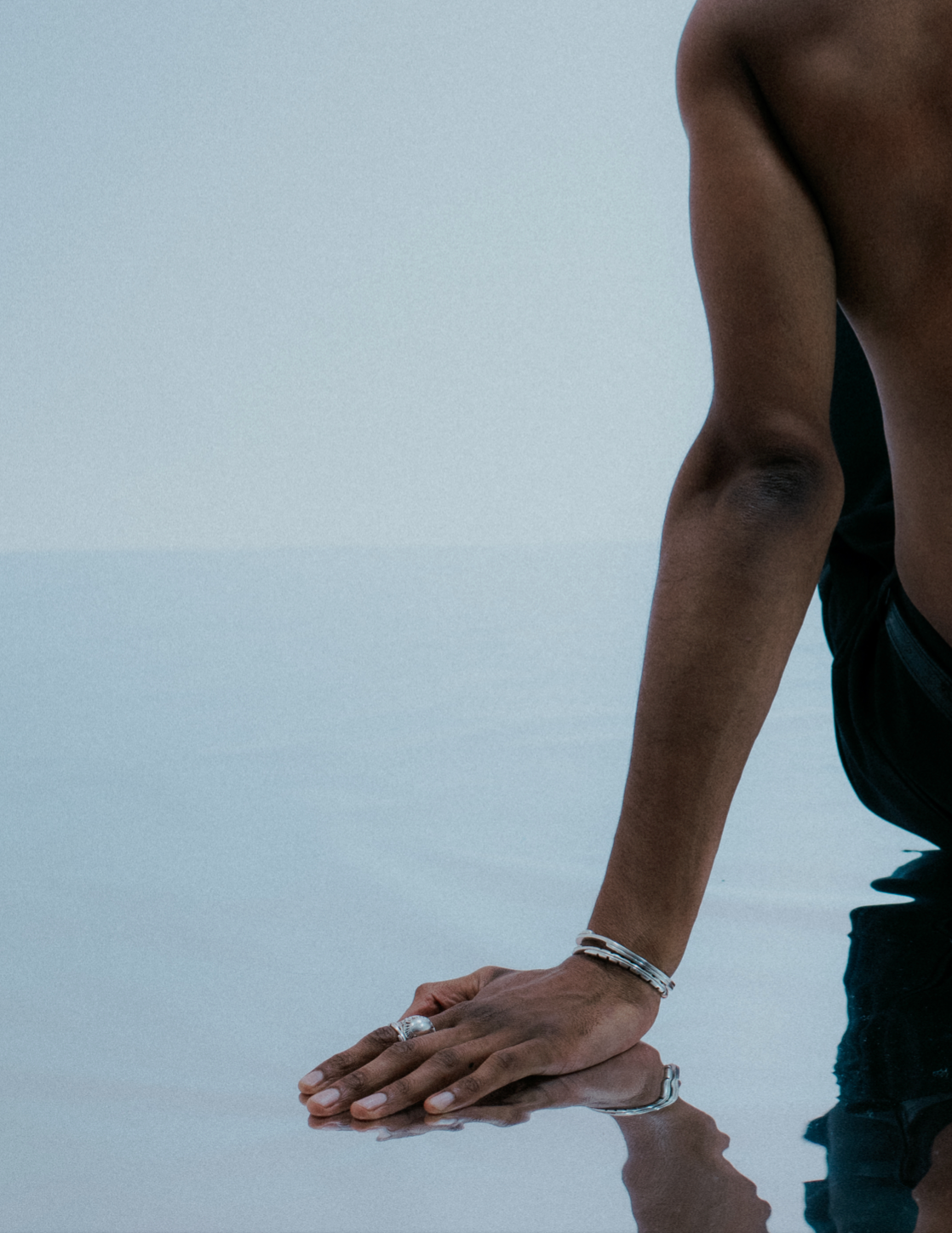 GROOVE WRIST SILVER CUFF