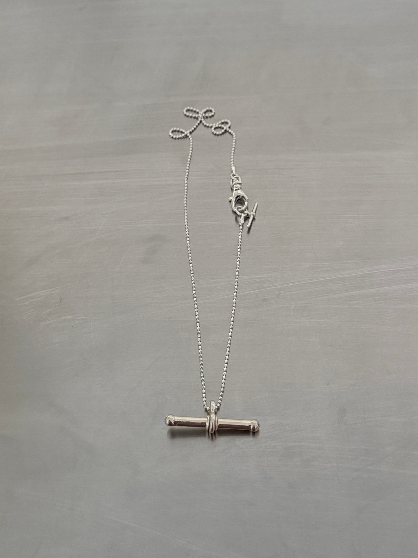 TIMOTHY TOGGLE NECKLACE