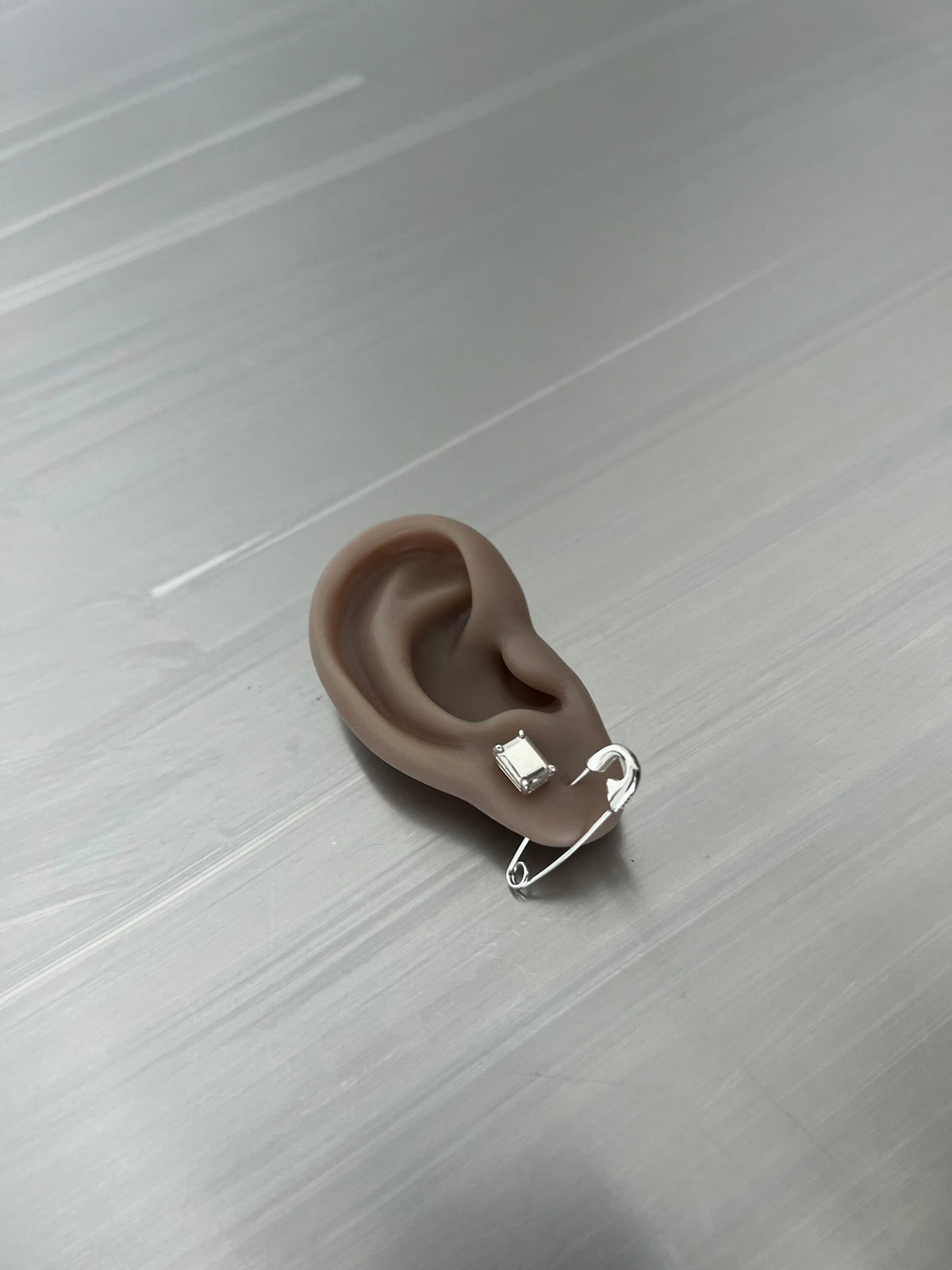 PIN EARRING