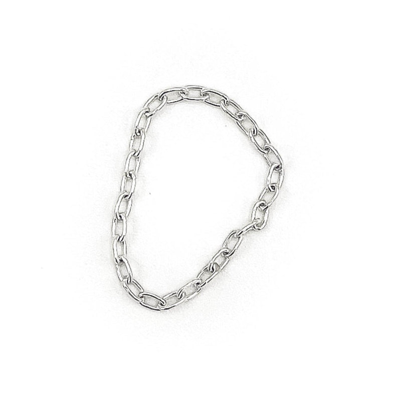 Classic rolo chain link ring in solid silver. flat 